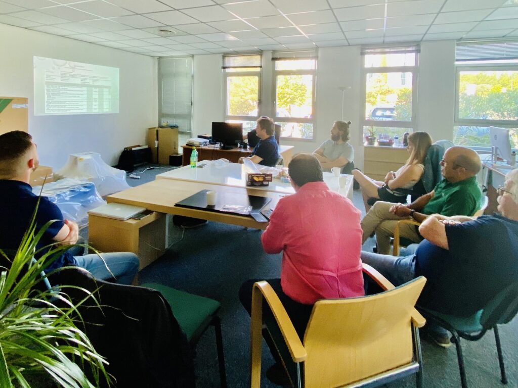 Réunion autour de la satisfaction des clients